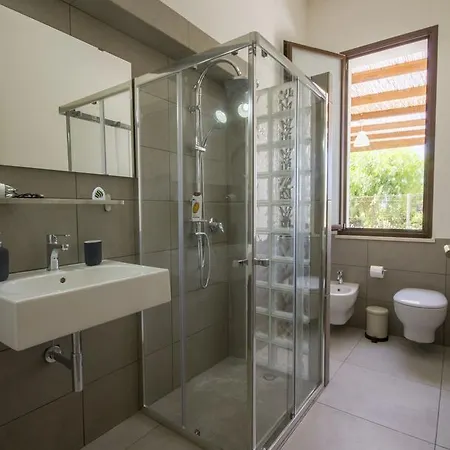Il Pino Dello Stagnone Guest house *