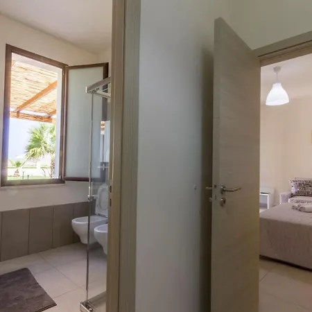 Il Pino Dello Stagnone Guest house
