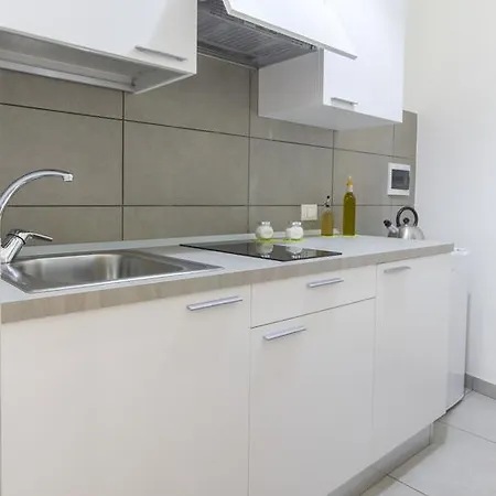 Il Pino Dello Stagnone Guest house *